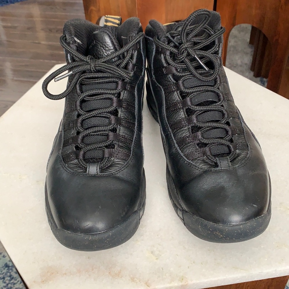 Air Jordan Retro 10 Size 9 - NYC Box Included